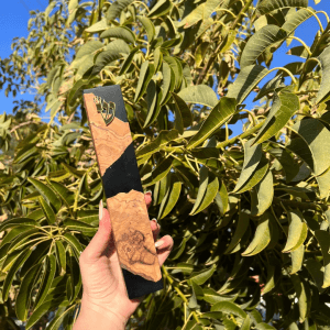 מזוזת אפוקסי ועץ זית בצבע לבן