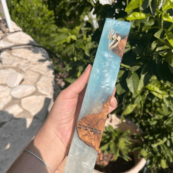 ⁦בתי מזוזה אפוקסי ועץ זית בצבע לבן פנינה⁩ – תמונה ⁦6⁩