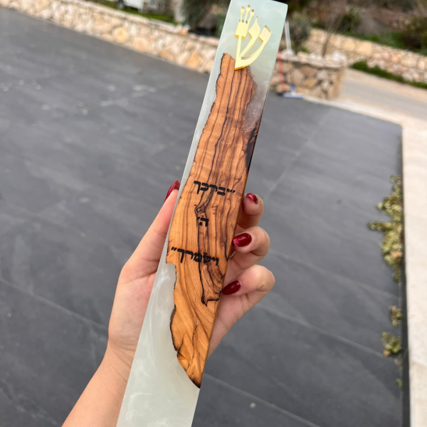 ⁦בתי מזוזה אפוקסי ועץ זית בצבע ירוק בהיר⁩ – תמונה ⁦3⁩