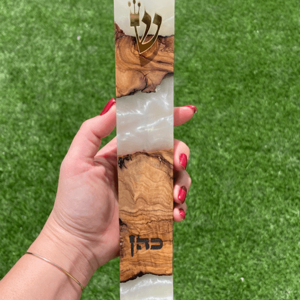 ⁦בתי מזוזה אפוקסי ועץ זית בצבע לבן פנינה⁩ – תמונה ⁦4⁩
