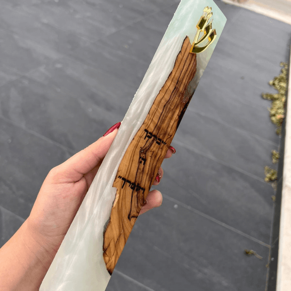 ⁦בתי מזוזה אפוקסי ועץ זית בצבע ירוק בהיר⁩ – תמונה ⁦5⁩